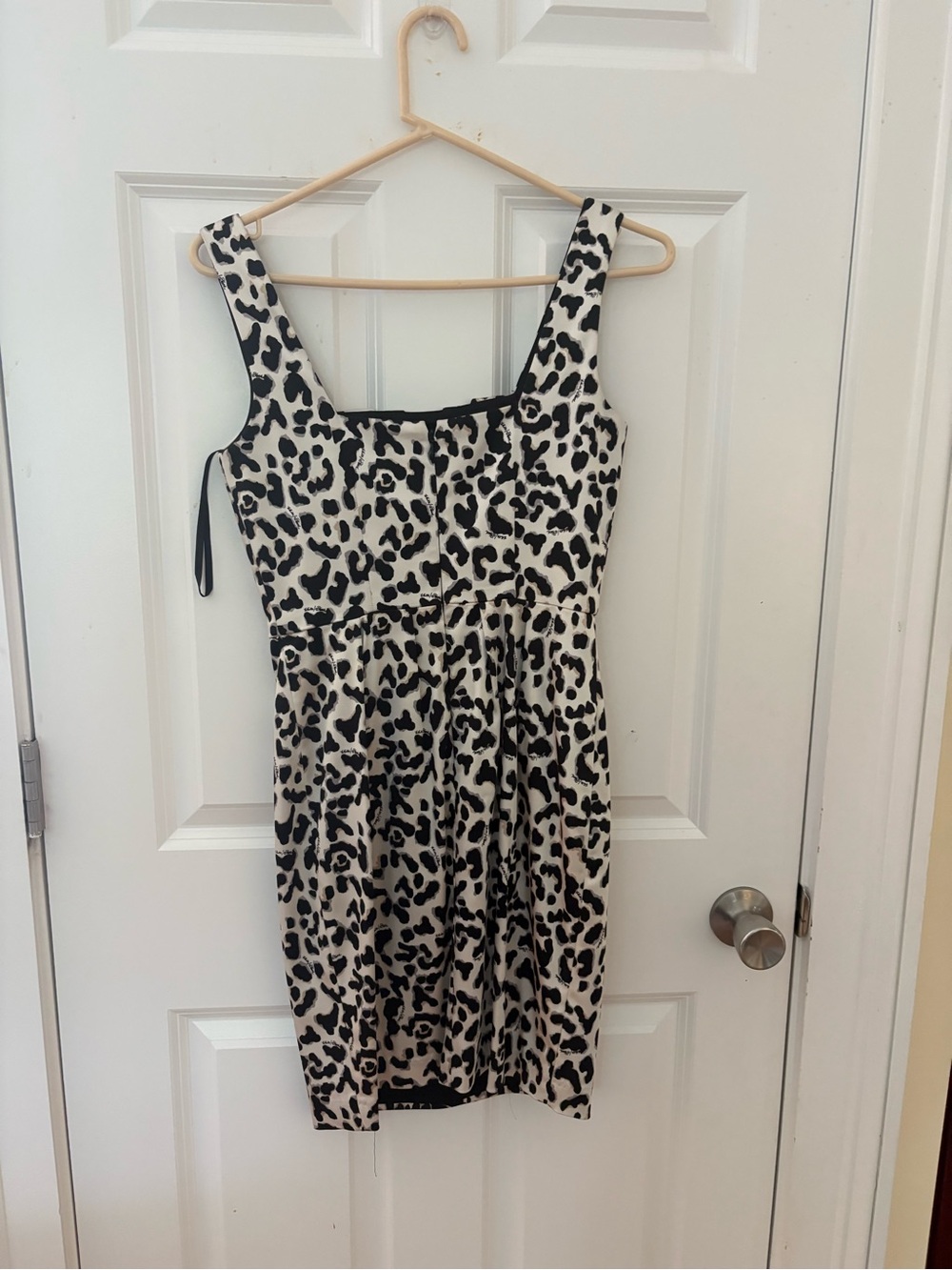 Black & White Leopard Print Sleeveless Dress